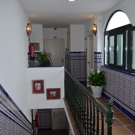 Hotel Dona Lina Seville Exterior photo