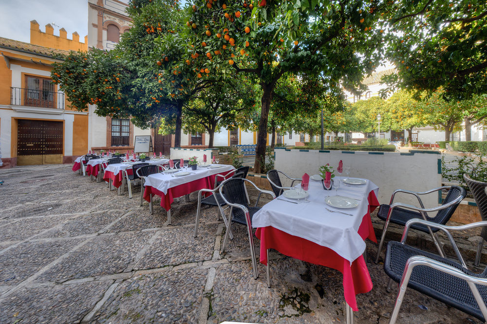 Hotel Dona Lina Seville Exterior photo