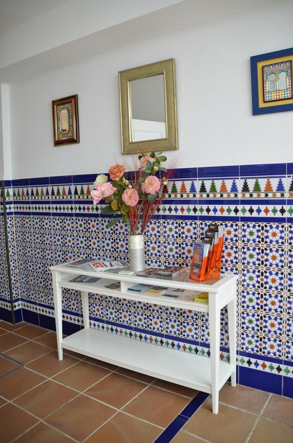 Hotel Dona Lina Seville Exterior photo