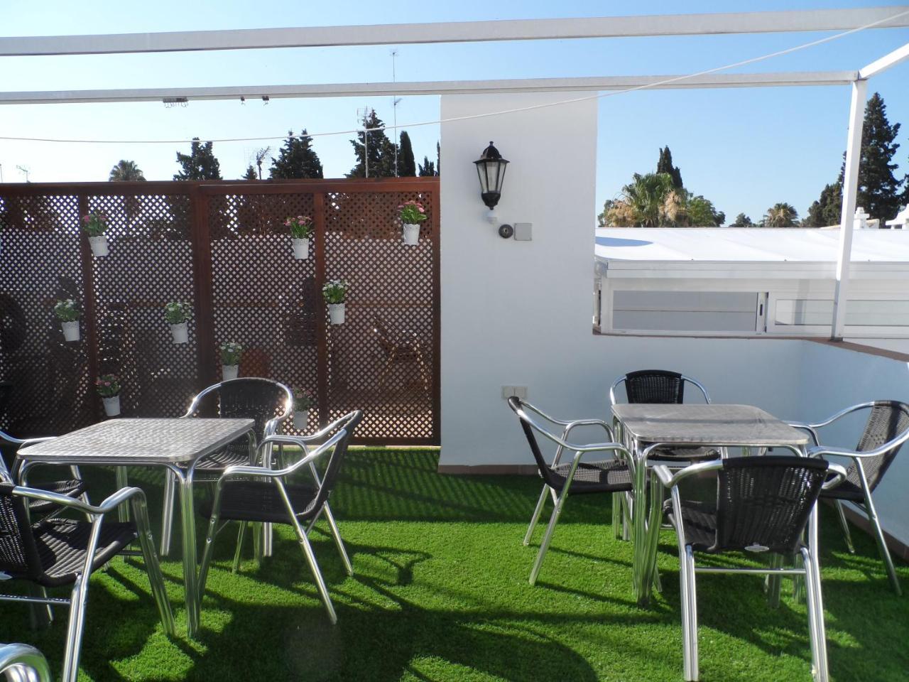 Hotel Dona Lina Seville Exterior photo